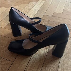 Franco Sarto Black Leather Heels